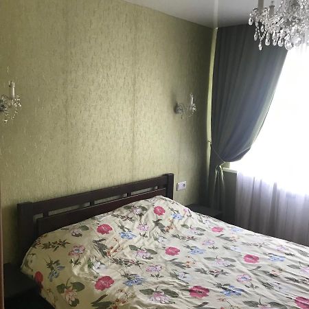 Апартаменты Ботанический Сад Киев Екстериор снимка